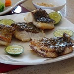 Cua Vang Restaurant - 焼き魚