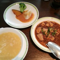 中国料理 桃李 - 麻婆豆腐など