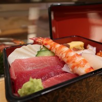 矢の根寿司 ロイヤルパークホテル店 - 矢の根ちらし3801円