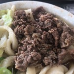 手打ち 山もとうどん - 肉は桜肉です