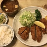 とんかつ 栄 - ひれかつ定食（並） ¥1,500