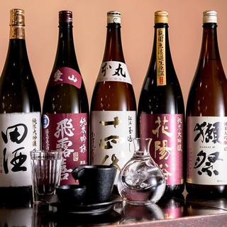 店主が季節ごと目利きした、厳選の日本酒