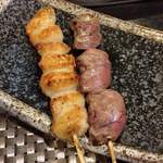 炭火焼鳥あずま - ぼんじりとハツ