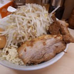 自家製ラーメン大者 - ラーメン（ヤサイ、ニンニク）