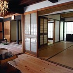 まめ家 - 懐かしい雰囲気の店内