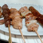 海鮮茶屋 一鮮 - 【2018.5.7(月)】焼き鶏5本盛り合わせ(塩)650円