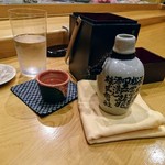 小判寿司 - 熱燗は福島県の奈良萬