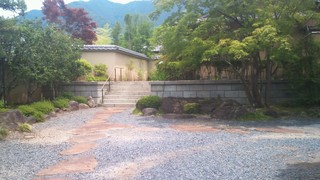 Furenchi Dainingu Ryuu - 大きな庭
