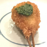 串匠 - セロリの鶏肉巻きバジルソース
