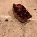 寿志 城助 - タコの握り