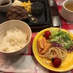 カタマリ肉ステーキ＆サラダバー にくスタ 千葉都賀店 - 