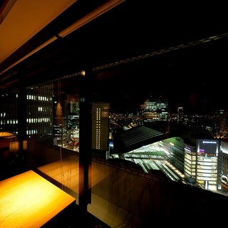 Spectacular views from the 28th floor of Hankyu Grand Building that can be seen from every seat.