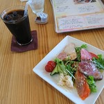 のんびりや食堂 - Ａコースランチ1,680円(サラダ前菜とアイスコーヒー)