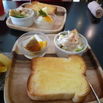 Ni-Go Cafe - ドリンク付きで450円