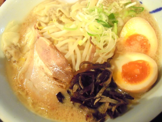 閉店 桜吹雪が風に舞う 新宿店 さくらふぶきがかぜにまう 新宿三丁目 ラーメン 食べログ