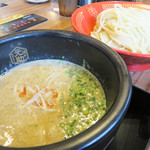 博多一幸舎 慶史 - マヨつけ麺800円/麺200g。鶏白湯×魚介×マヨネーズということらしいです。