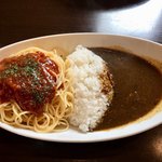 珈琲店豆の木 - コンビカレーの「カレー&ミートソース 」♫