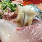 Dom Maru - 信濃町丼540円