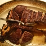 ウルフギャング・ステーキハウス - プライムステーキ2人前￥16000ミディアムレア