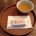 Sunny Hills - パイナップルケーキ