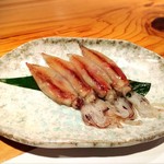 魚河岸 宮武 - 料理長より♡
      金目鯛の脂が溶け込んだ鍋で
      ほたるいかをしゃぶしゃぶ(*′ω`)b
      一鍋で二度美味しい♪