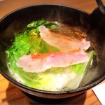 魚河岸 宮武 - ほたるいかの卵が浮かんだ鍋で
      最後の一切れをいただきました (・ω<) 
      あぁ…贅沢だ♡♡