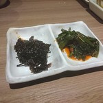 肉と日本酒 - 海苔の佃煮＆韮キムチ