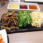 肉と日本酒 - ナムル三点盛り