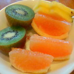 アメリカ屋 - サラダバーのフルーツ