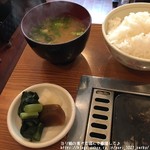 おきらくや - お昼の定食：ご飯・味噌汁・漬物