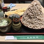 味奈登庵 - ざるそば 富士山盛り＋穴子天ぷら＋いか天ぷら！