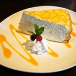 カフェ ムーン - ミルクレープ