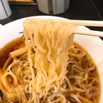 喜多方ラーメン 坂内 - 【2018年04月】和風冷やしラーメン、麺アップ。