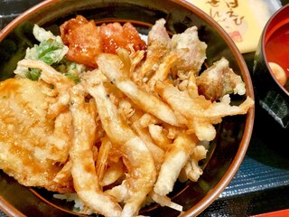 富山県で名物料理を楽しむ おすすめのグルメスポット13選 食べログまとめ 富山県で名物料理を楽しむ おすすめのグルメスポット13選 食べログまとめ