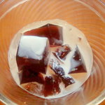 アメリカ屋 - サラダバーのデザート（紅茶ゼリー）