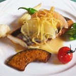 トラットリア ナトゥーラ - 【2011/07】ランチコース：メインの魚料理（黒鯛のソテー　グレープフルーツソース）