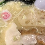 鶏ラーメン TOKU - 塩白湯ラーメン(塩)のアップ