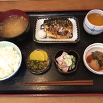 聚楽 - 焼魚定食 サバ 800円(税込)