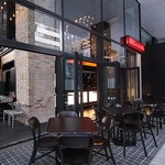 Dining & Bar LAVAROCK - 銀座中央通沿いのオープンテラス
