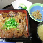 たんとん亭 - 味噌豚重（並）