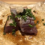 天ぷら たけうち - 初鰹の腹身（長崎7.5kg）藁燻し　