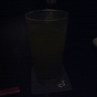 魚心 新宿総本店 - 冷たいお茶