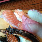 力寿司 - ジャンボ寿司部分拡大。穴子は焼穴子でした。