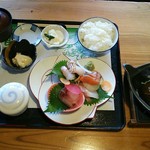 Uogashi roshummon - 刺身定食