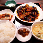 Eiri - 日替わりランチ（810円）は、「麻婆茄子定食」でした。