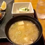 Tonkatsu Kushiage Arigaton - とても美味しい味噌汁・冷奴