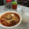 GRANNY's Hokkien Mee - 料理写真:麺や小海老増量の福建麺RM4.8、ハト麦ドリンクBarleyはRM1.4