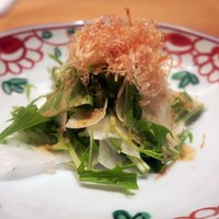 神戸牛 しゃぶしゃぶ おもき 離れ 銀座店 - 京菜と春大根パリパリ仕立て