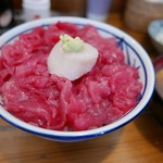 本まぐろ中落ち丼ホタテ入り1,200円…本まぐろがてんこ盛り！