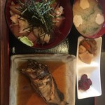 お食事処 鮮魚商 魚てつ - 